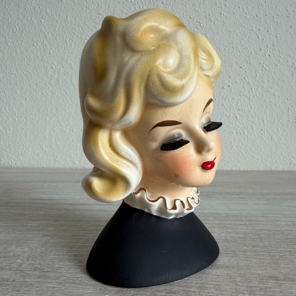 Vintage 1964 Inarco E-2006 Lady Head Vase with Black Top 5 1/2” - Picture 8 of 16
